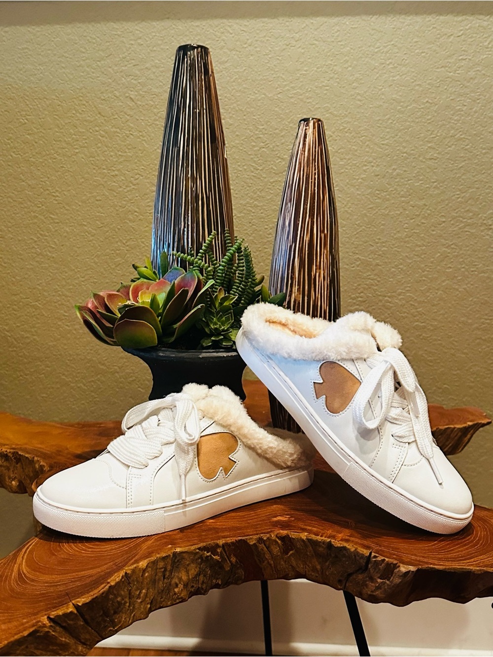 Kate Spade New York Faux Fur Lace Up Sneakers Ivory Size 7B